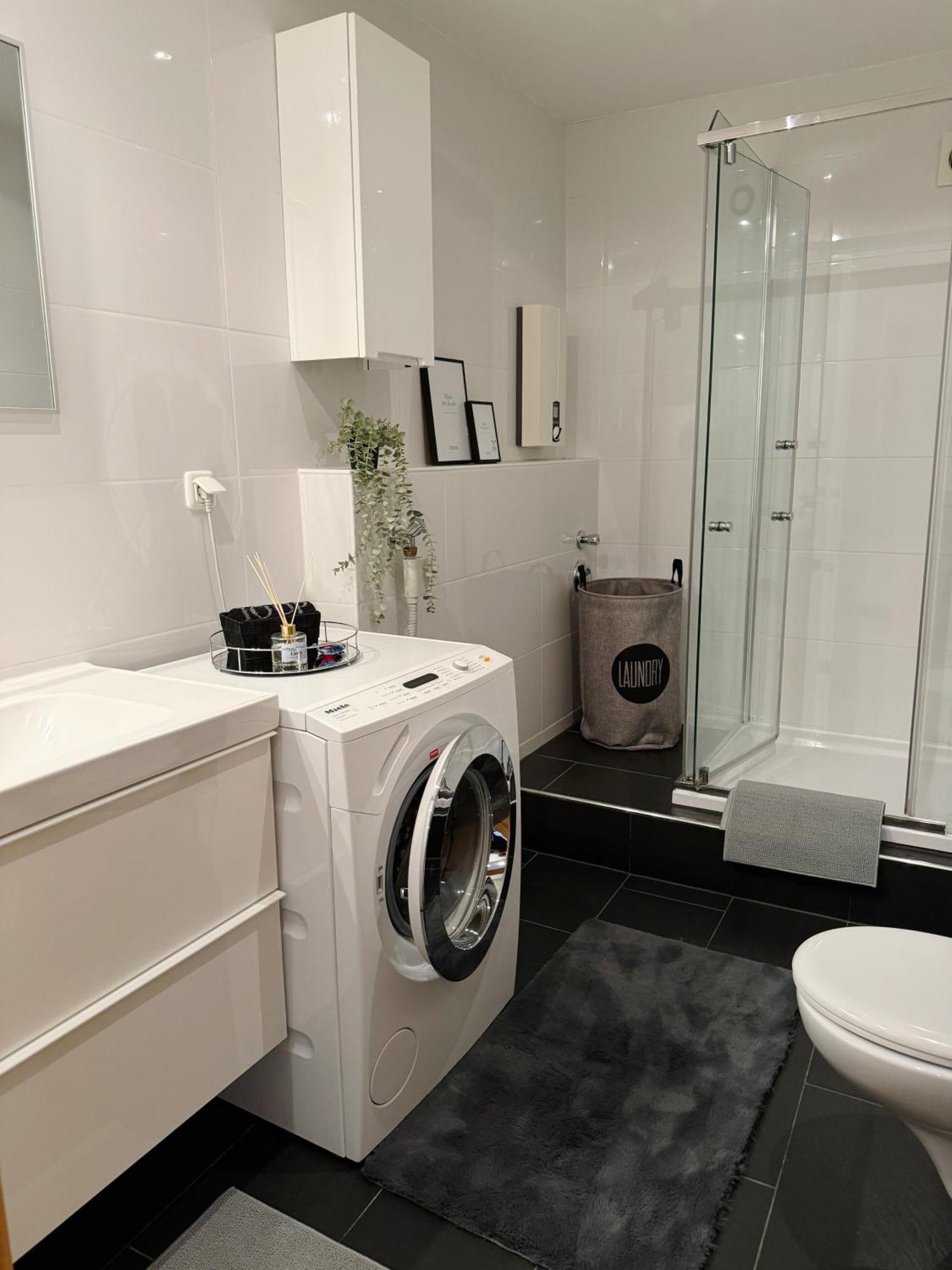 90M2 I Central I Netflix I Wifi I Free Parking I Lia Apartments Hannover Dış mekan fotoğraf
