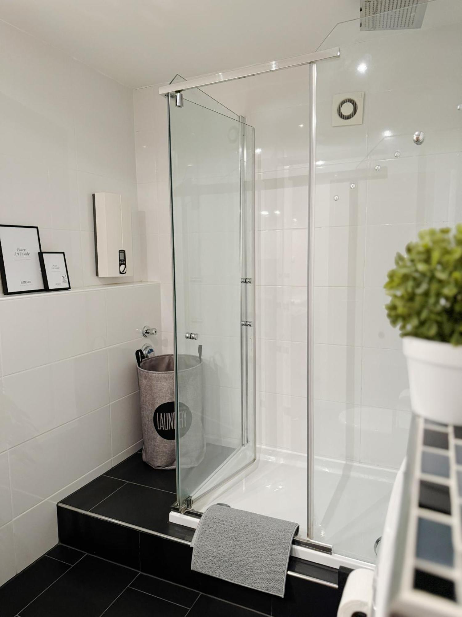90M2 I Central I Netflix I Wifi I Free Parking I Lia Apartments Hannover Dış mekan fotoğraf